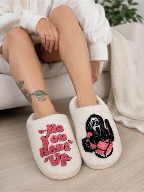 Ghostface “No You Hang Up” Cozy Sherpa Slippers | Soft Plush House Shoes